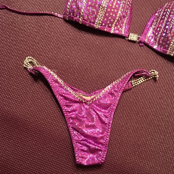 Competition suit - Picture 2 of 4